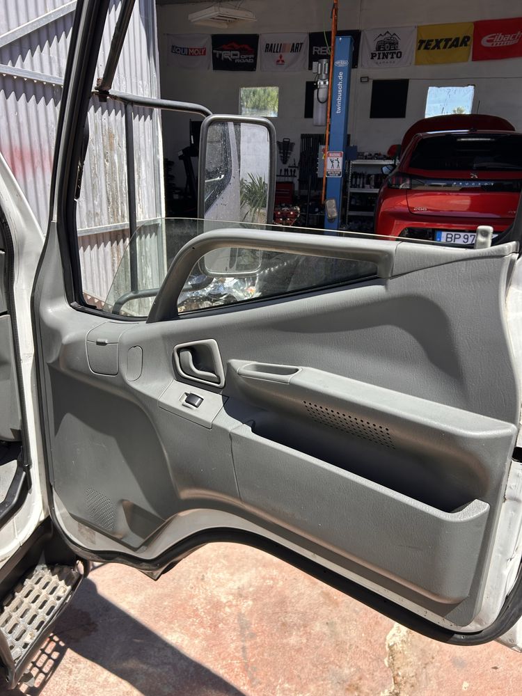 Vendo ou troco MITSUBISHI CANTER