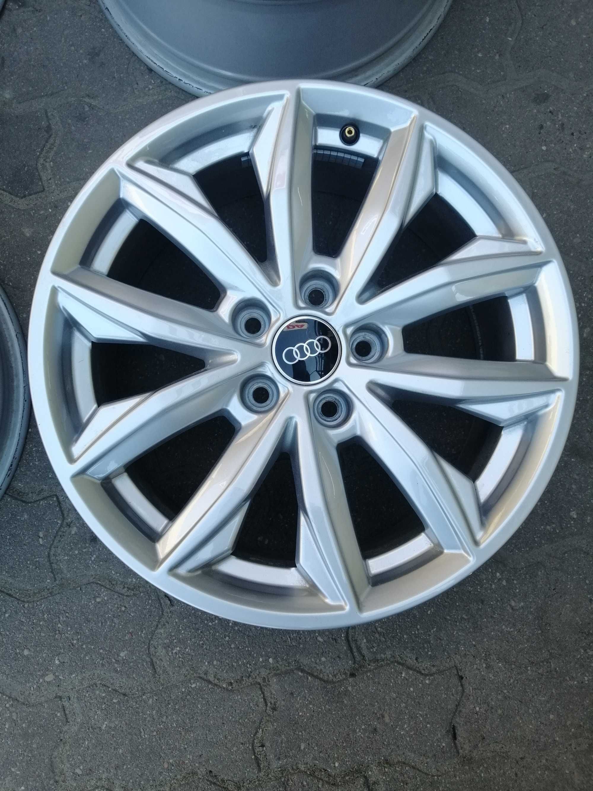 Felgi aluminiowe 5 x 112 R 17 Alufelgi oryginalne Audi Jak Nowe