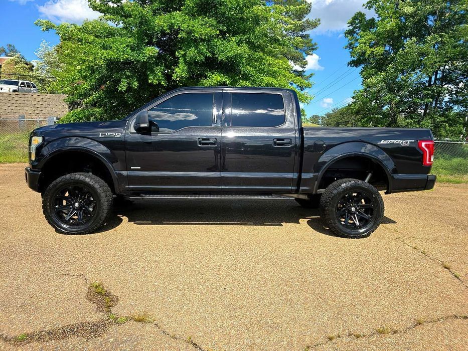Ford F-150 XLT      2015