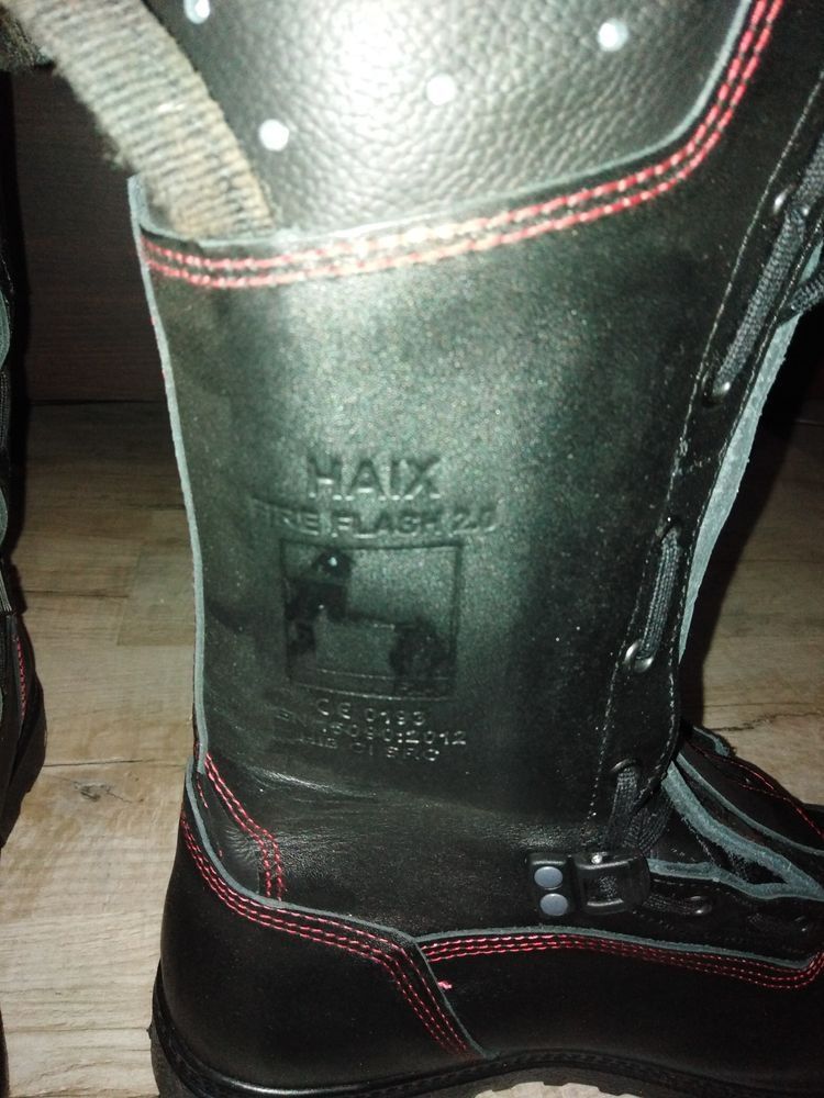 Продам ботинки берцы пожарника haix