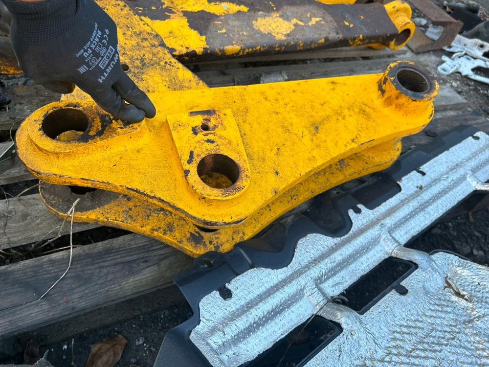 Kiwak Widelec Suport Kość JCB
