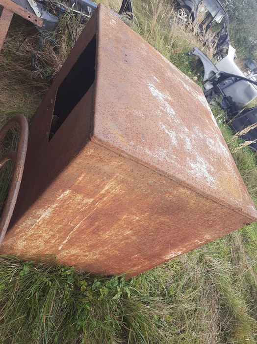 Бочка квадратна металева для пшениці або зберігання зерна