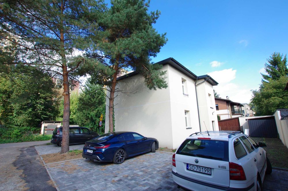 BEZCZYNSZOWE, PARKING, Absolutnie NOWE, Centralne Ogrz. Pogoń