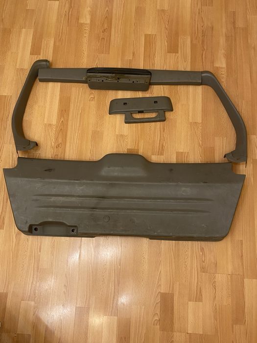 Subaru Forester комплект накладок крышка богажника