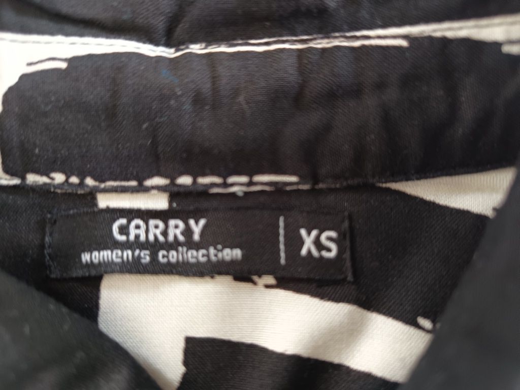 Sukienka Carry XS nowa