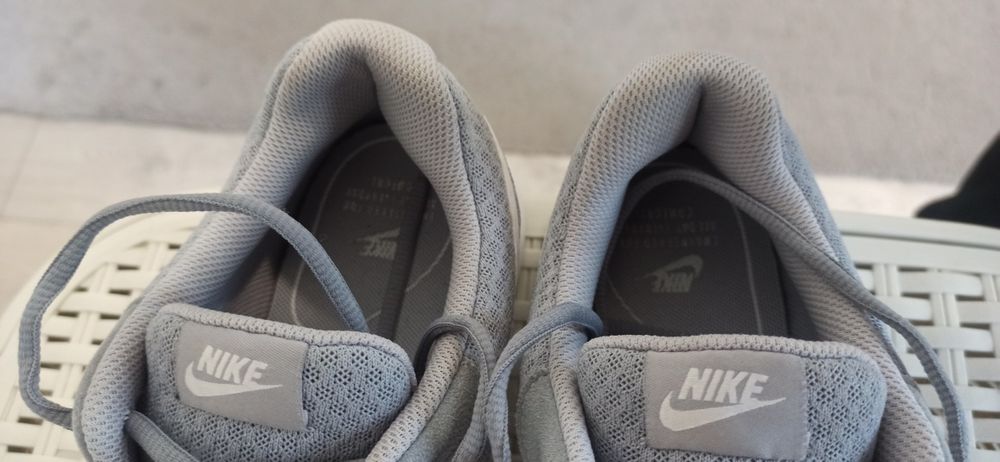 Nike Tanjun 42 rozmiar
