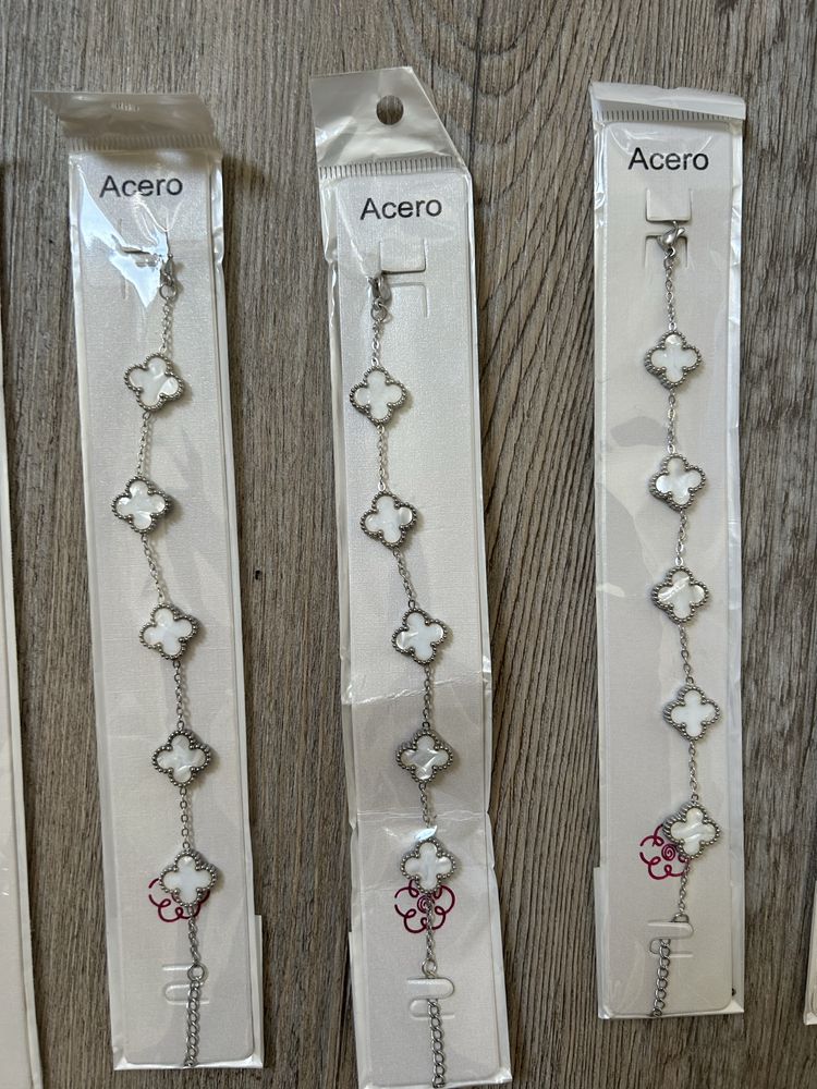 pulseiras e colares van cleef