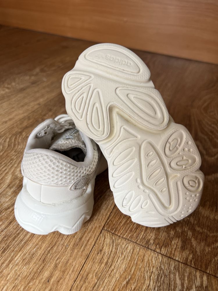 Дитячі кросівки Adidas Ozweego