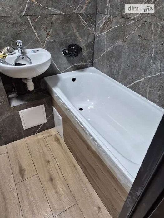 Продаж 3к квартири,Дніпровський район,метро Дарниця, Лівобережна