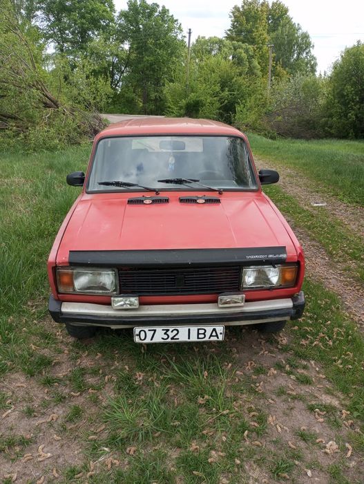 ВАЗ 2104 на повному ходу