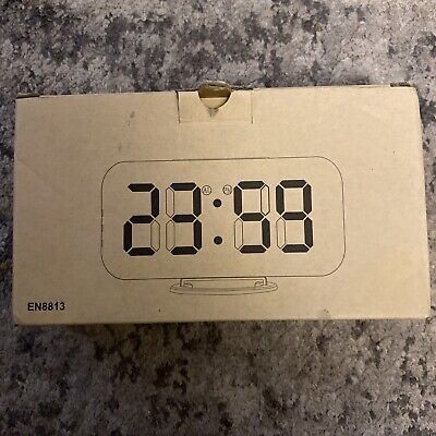 Дзеркальний цифровий годинник