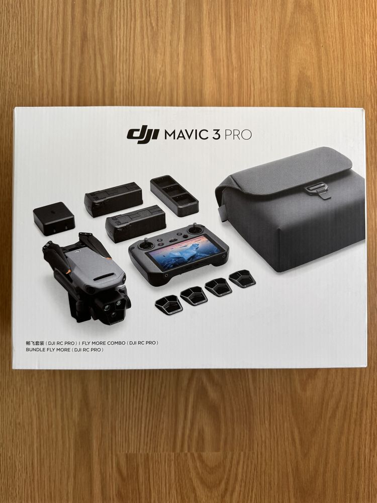 DJI Mavic 3 pro Combo + RC Pro