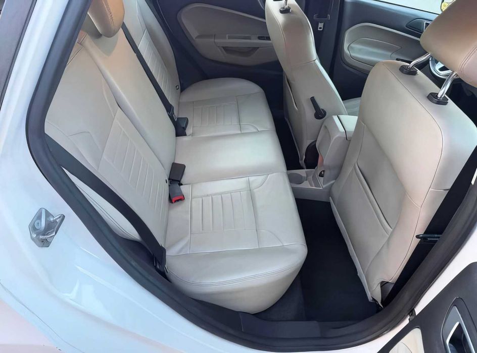 Ford Fiesta      2016