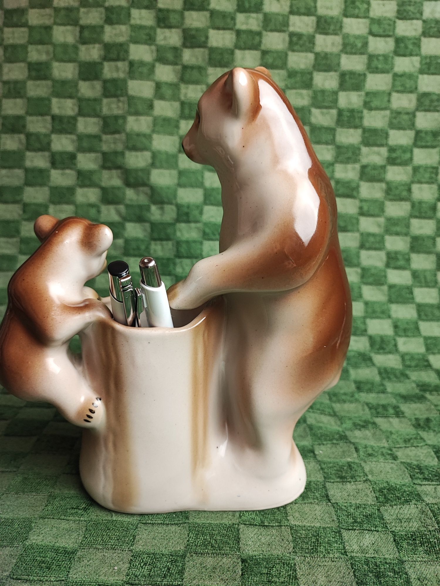 Porcelanowa figurka statuetka 1970 "Dwa niedźwiadki"