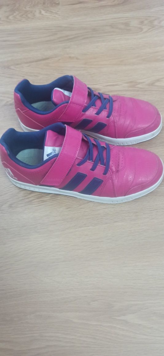 Sapatilhas adidas originais