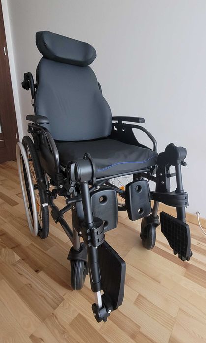 Wózek specjalny o podwyższonym komforcie VERMEIREN D200 30 Komfort