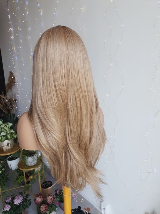 Długa peruka mix blond 3D lace front Kim naturalna fryzura