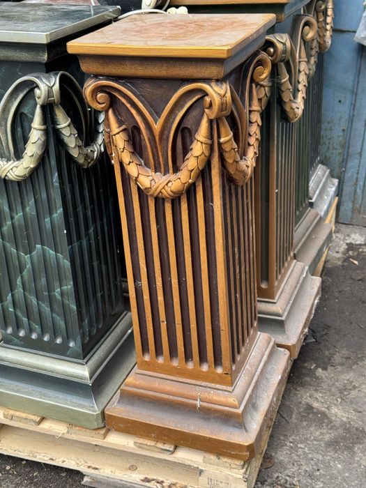 Колона з штучного мармуру