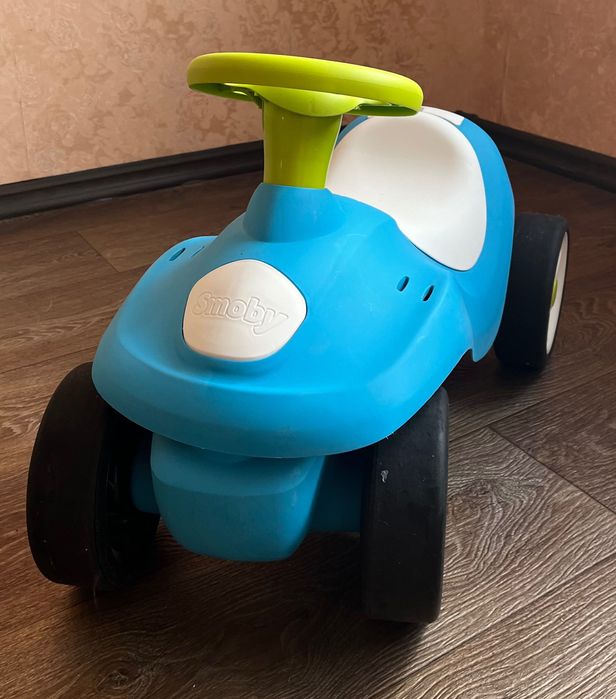 Машинка - каталка SMOBY