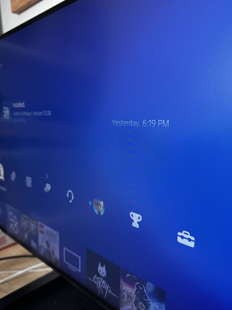 Monitor Philips 27” 4k VESA