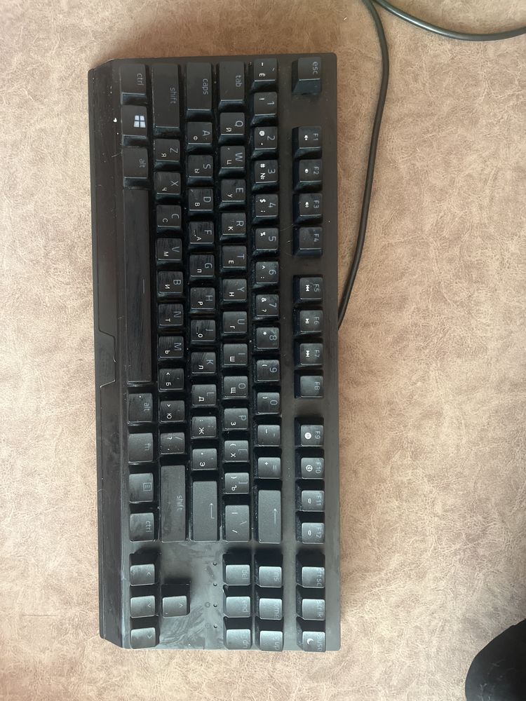 Продаю клавиатуру razer blackwidow v3 tenkeyless