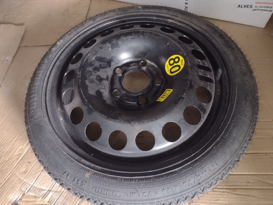 Pneu suplente para viatura ligeira