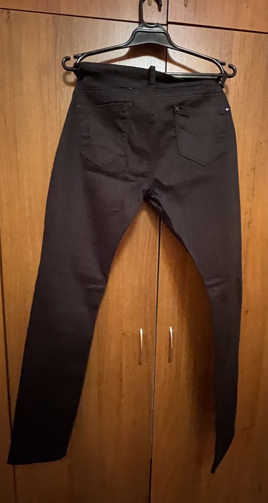 Чорні джинси  розмір 40
