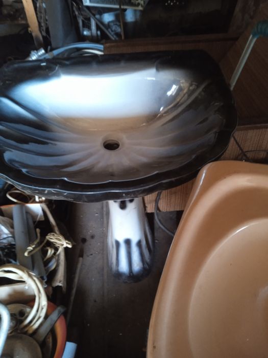 Умивальник 60см зі стійкою