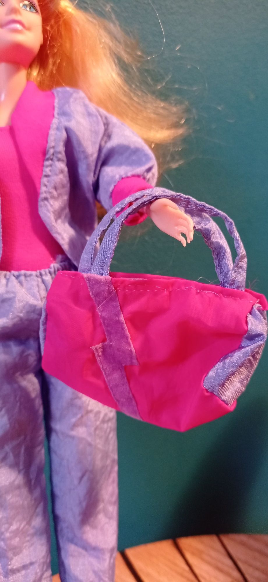Vintage zestaw ubranek dla lalek typu modowego Barbie dres kreszowy