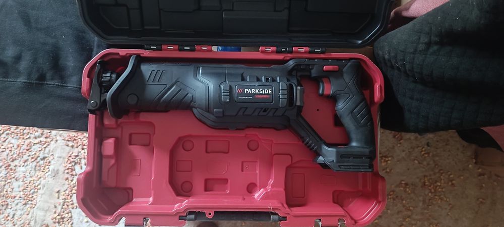 Сабельна пила Parkside performance 20v акумуляторна