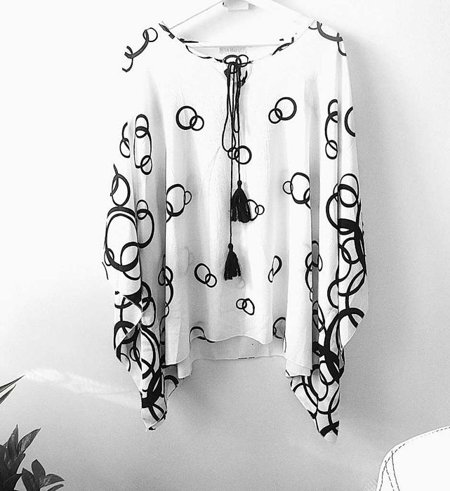 Piękna narzutka - kardigan - ponczo - nietoperz bez rozmiarowa