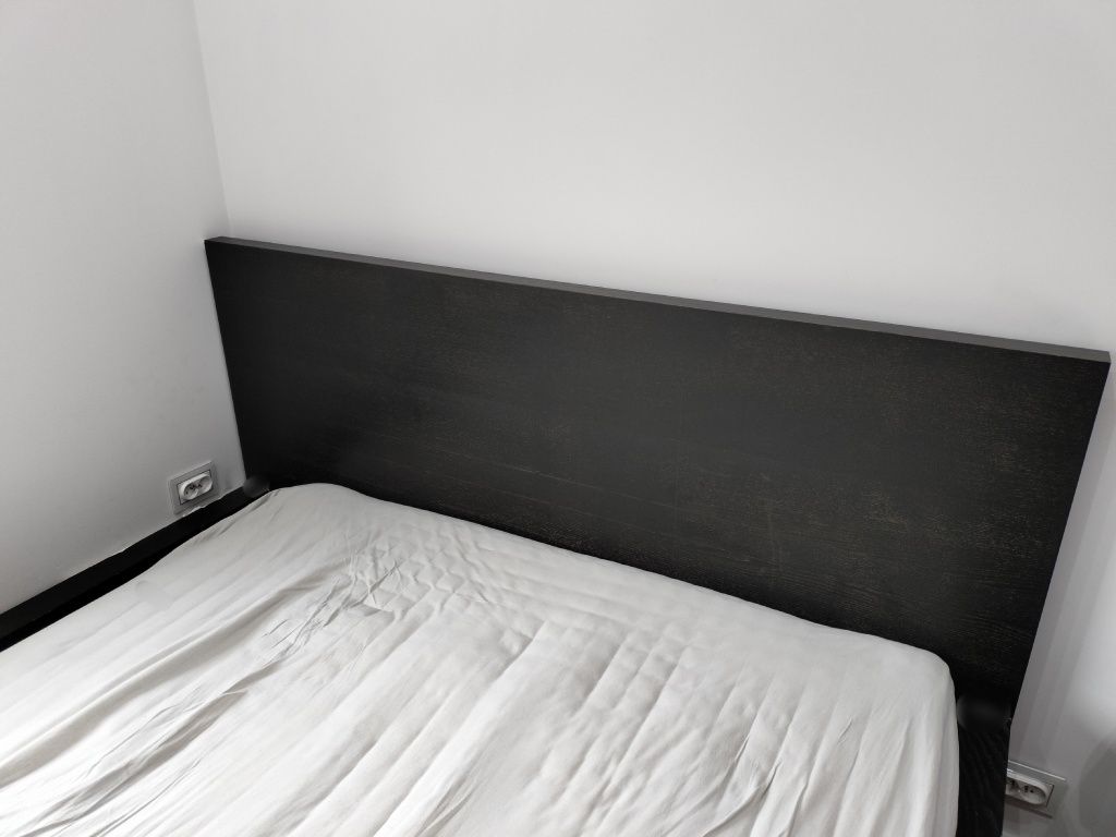 Łóżko Malm ikea brązowa rama materac 160x200