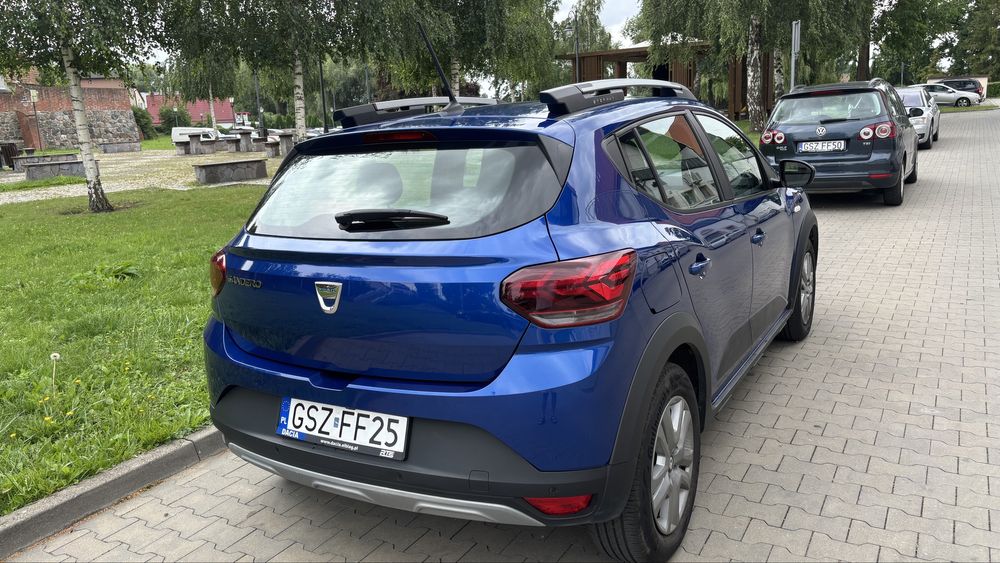 Sprzedam samochód Dacia Sandrero niski przebieg