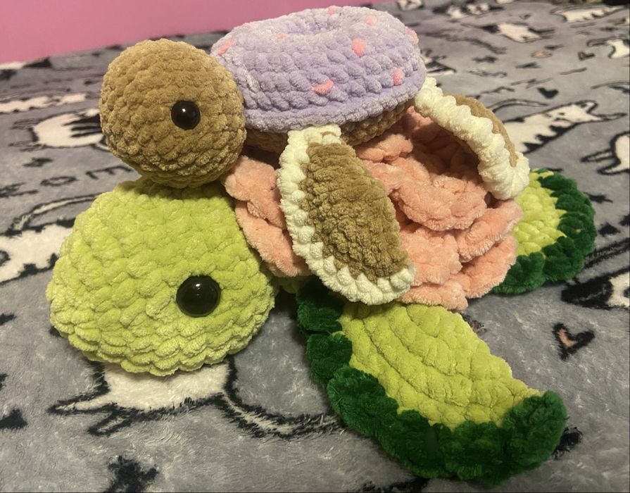 Продам вязаные игрушки черепахи
