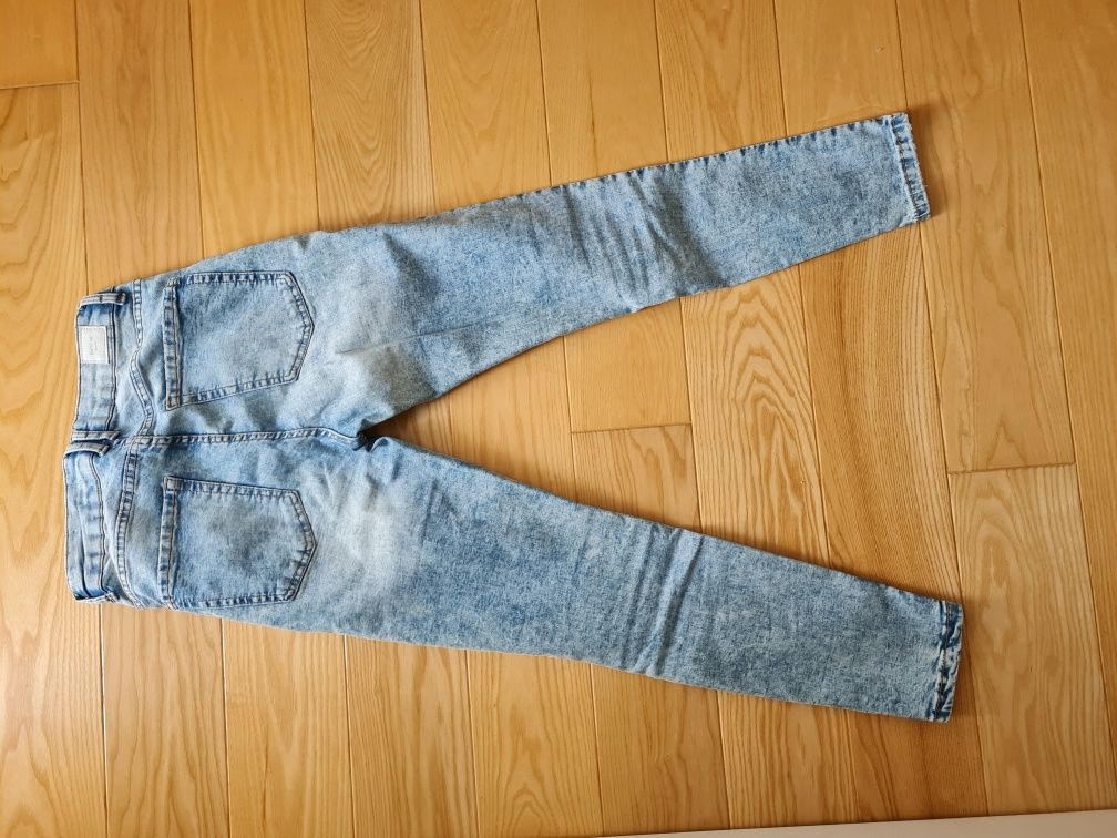 Spodnie Bershka jeansowe przecierane 38