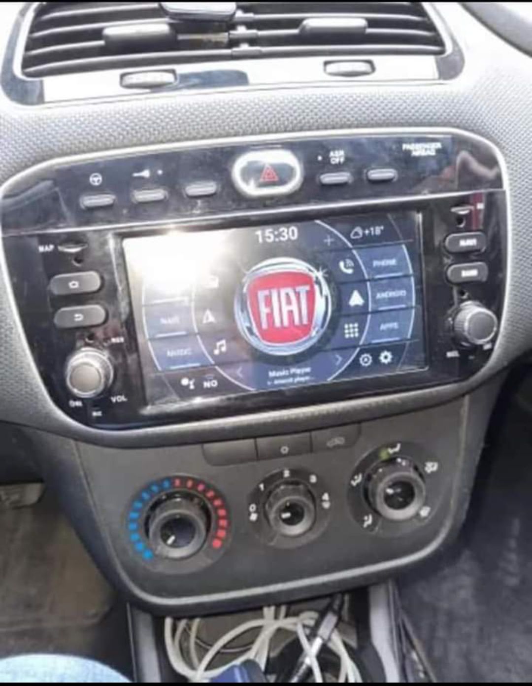 Rádio Android 13 com GPS FIAT Grande Punto/Línea (Artigo Novo)