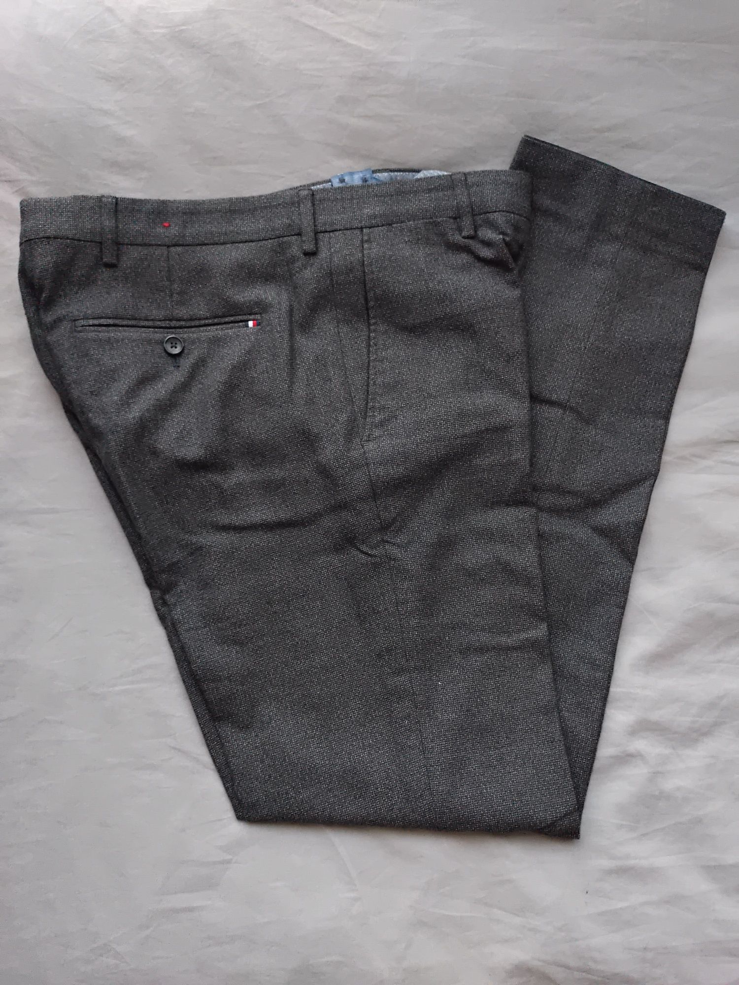 Spodnie męskie  Tommy Hilfiger szare 46