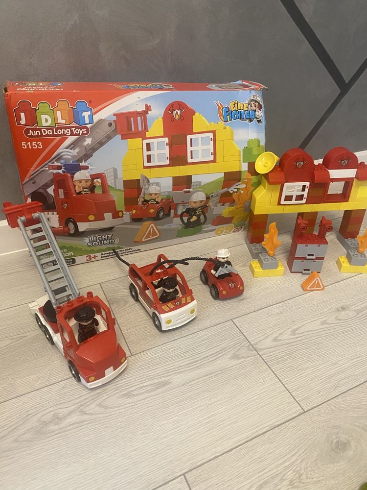 Jdlt fire fifter 5153 пожежна lego duplo