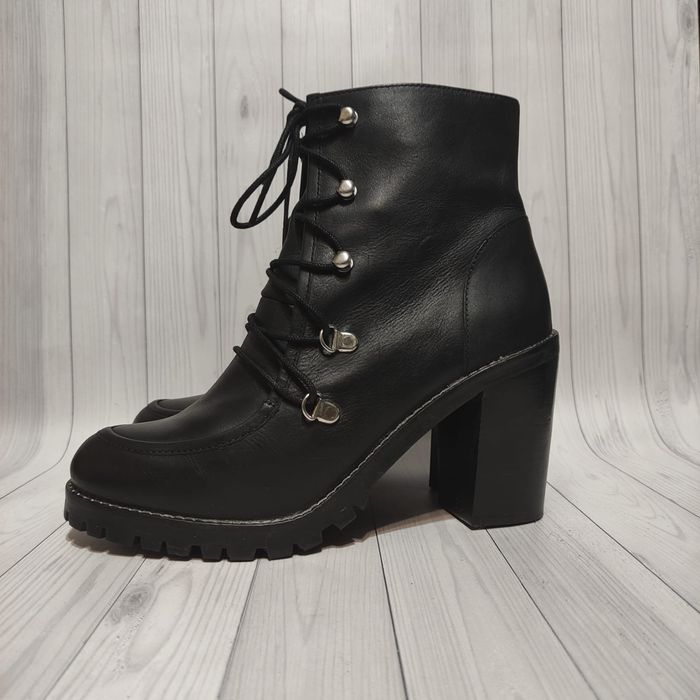 Ботильйони Asos eisha