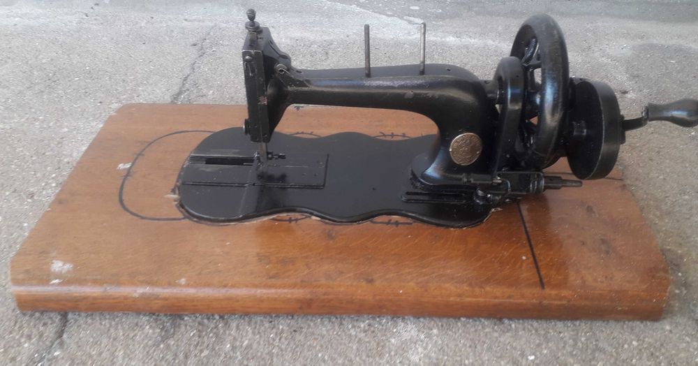 Máquina de costura Singer- vintage