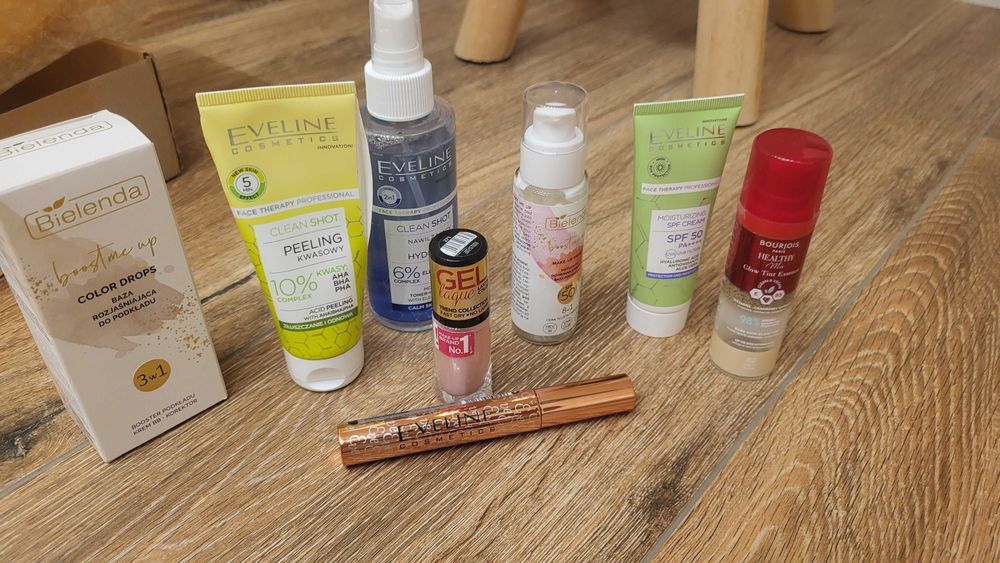 Zestaw kosmetyków Bielenda Eveline Bourjois