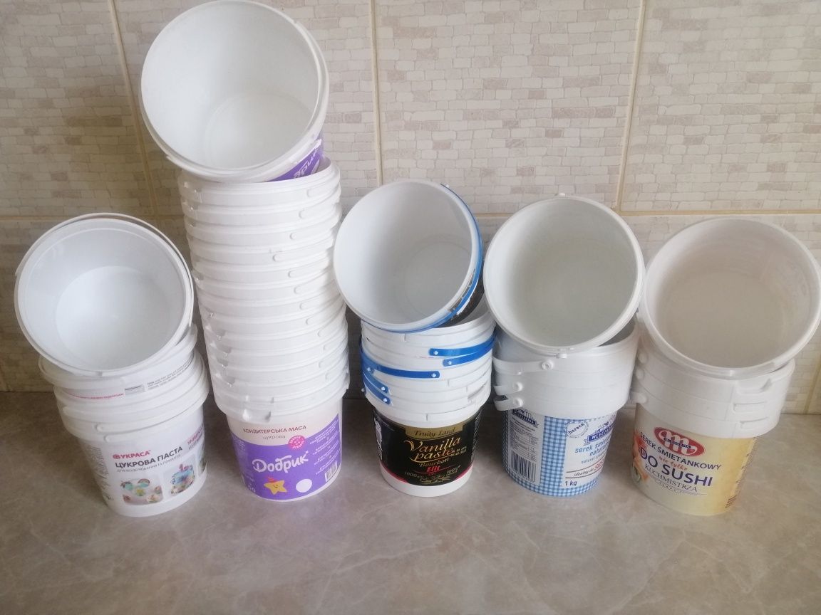 Продам харчові відра 1л