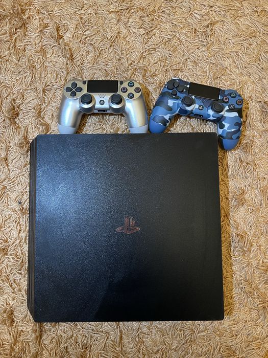 Продається PS 4 Pro ssd kingston 970gb