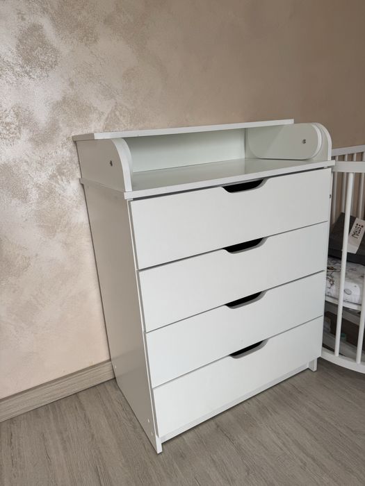 Пеленальний комод, дитячий комод з пеленальним столиком