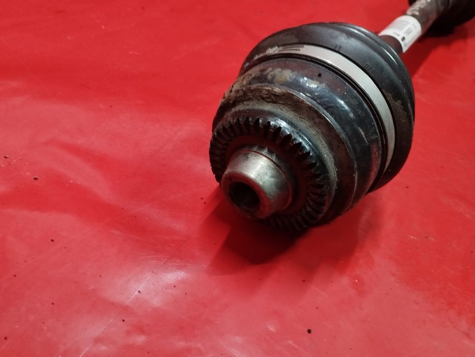 Піввісь права BMW X3 F25 Привідний вал шрус БМВ Х3 Разборка бмв ф25