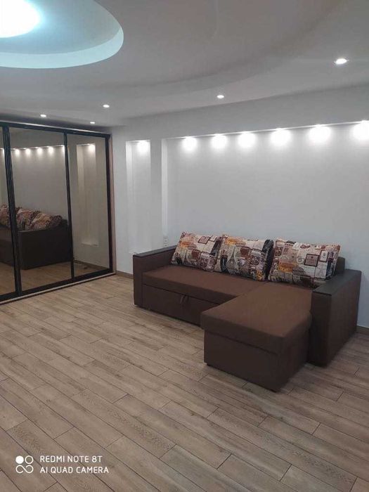 Продажа квартиры в центре города р-н Алея роз 42 метра