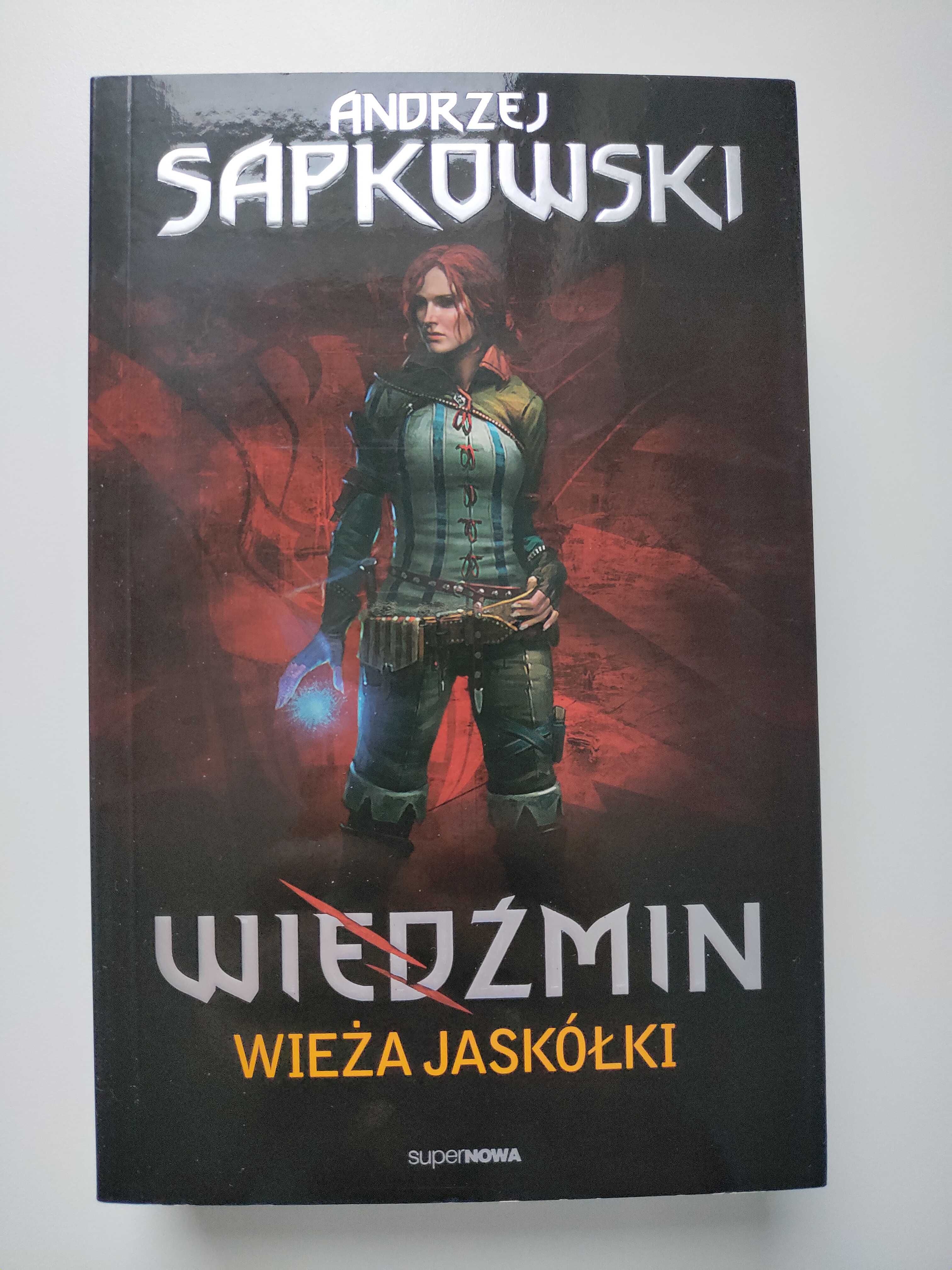 Wiedźmin (Sapkowski):  Opowiadania, saga, „Sezon Burz", „Szpony i Kły”