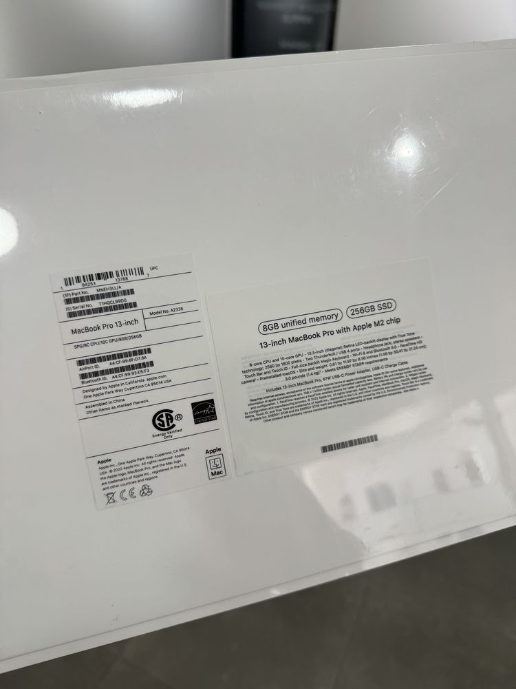 Macbook Pro 13” m2 8/256 Space . Магазин Київ