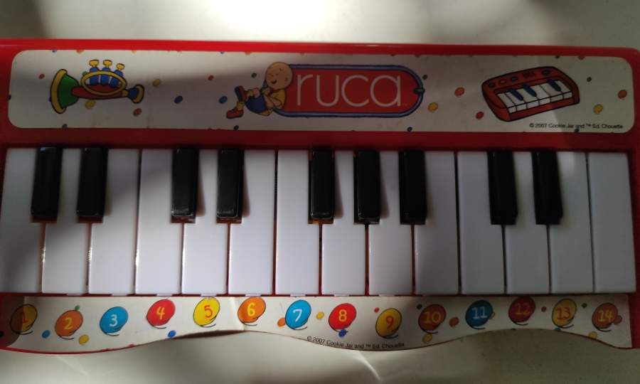 Orgão Musical - Ruca - Funciona a Pilhas