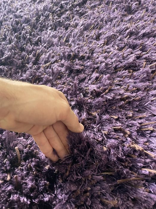 Tapete Roxo com retoques dourados